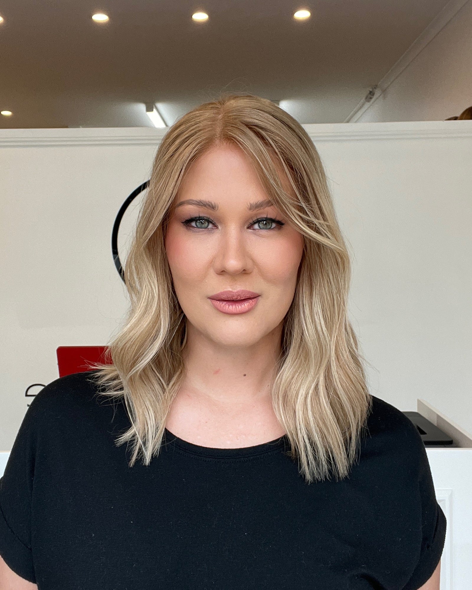 16" Platinum Lace Collection - Remy Human Hair Wig - AMBER