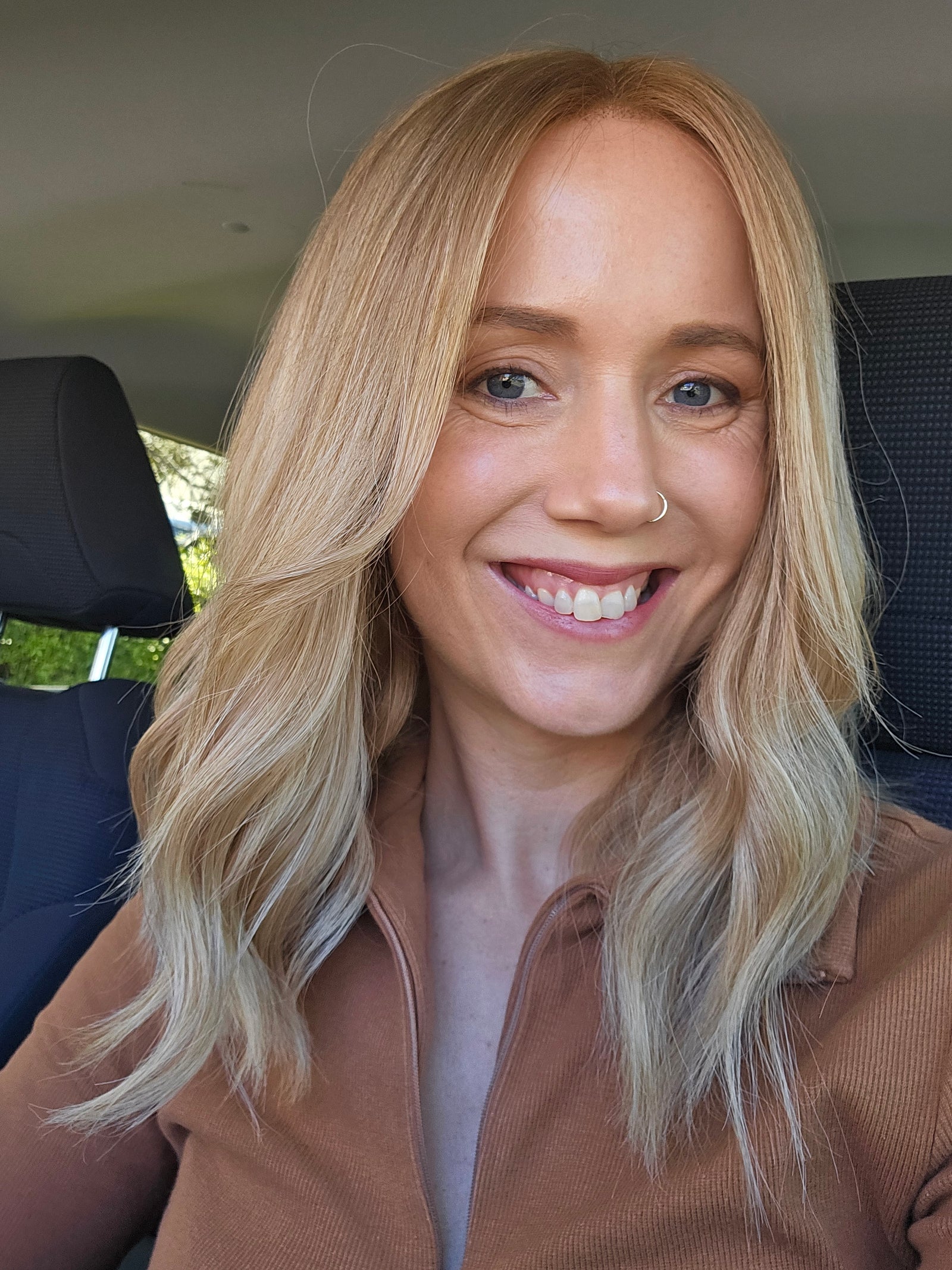 Platinum Lace Collection - Remy Human Hair Wig - The AMBER - Available in 16", 18", 20" or 22" length.