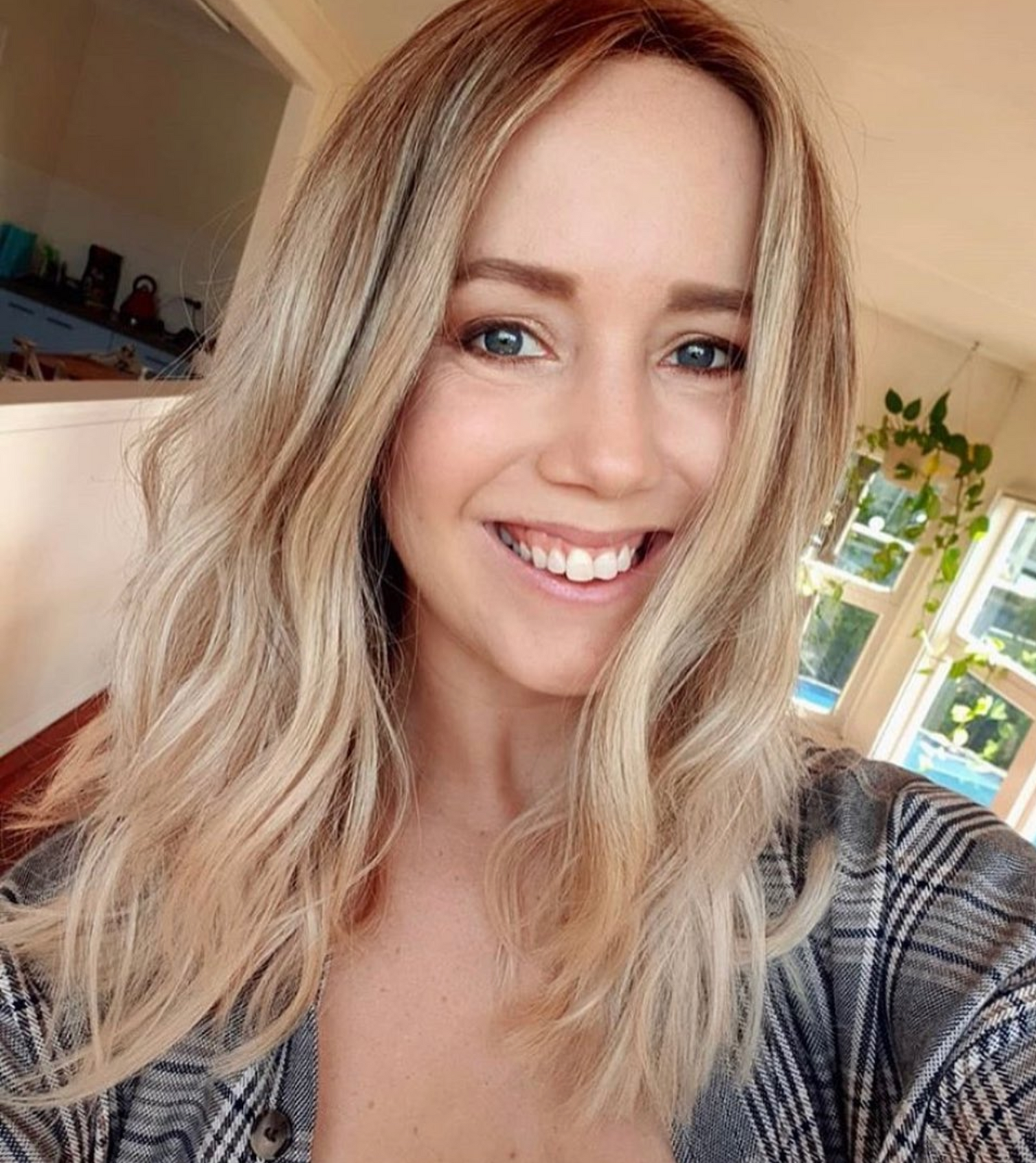 14" Luxury European Human Hair Wig - Light Density - The FLORENCE